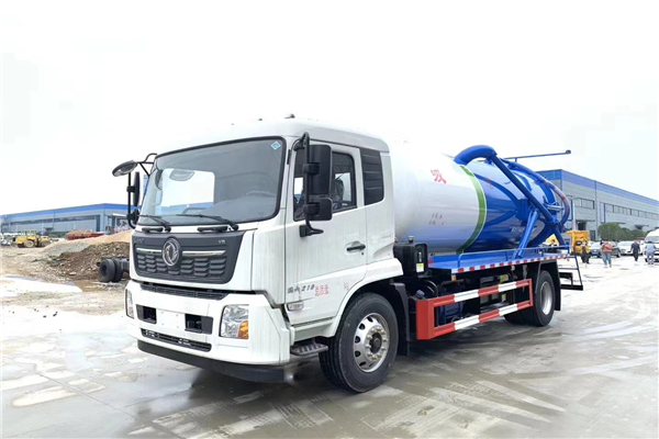 實(shí)力與顏值兼具東風(fēng)天錦VR國六單橋吸污車熱賣推廣