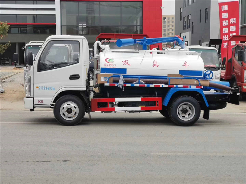 養(yǎng)殖場吸糞車的操作流程以及定期科學保養(yǎng)