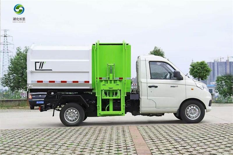 國(guó)六福田祥菱V1掛桶?垃圾車(chē) 國(guó)六福田祥菱V1掛桶?垃圾車(chē)