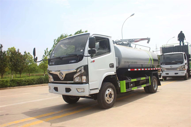 東風(fēng)小福瑞卡5方吸糞車 東風(fēng)小福瑞卡5方吸糞車