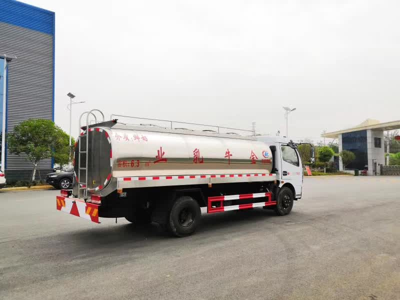 東風多利卡8立方鮮奶車 東風多利卡8立方鮮奶車