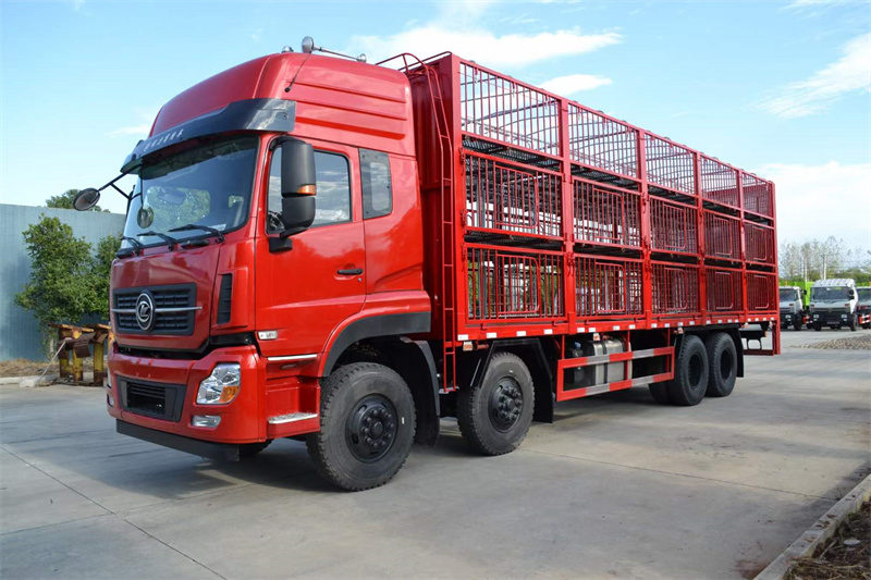 程力牌國六倉柵式拉豬車 程力牌國六倉柵式拉豬車