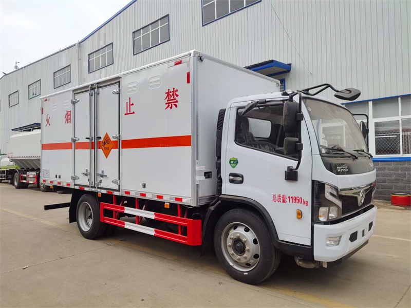 東風(fēng)福瑞卡F7爆破器材運輸車 東風(fēng)福瑞卡F7爆破器材運輸車