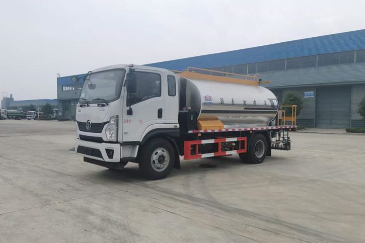 陜汽軒德8噸智能型瀝青灑布車 陜汽軒德8噸智能型瀝青灑布車