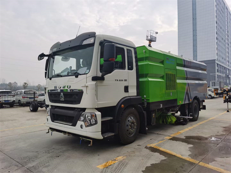 重汽豪沃程力牌CL5182TXS6QZ型洗掃車 重汽豪沃程力牌CL5182TXS6QZ型洗掃車