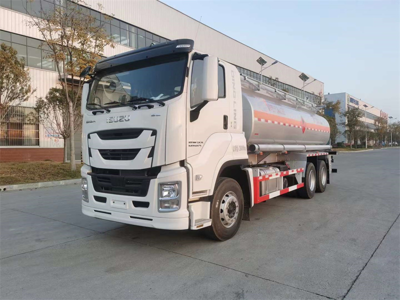 五十鈴18方不銹鋼酒罐車 五十鈴18方不銹鋼酒罐車