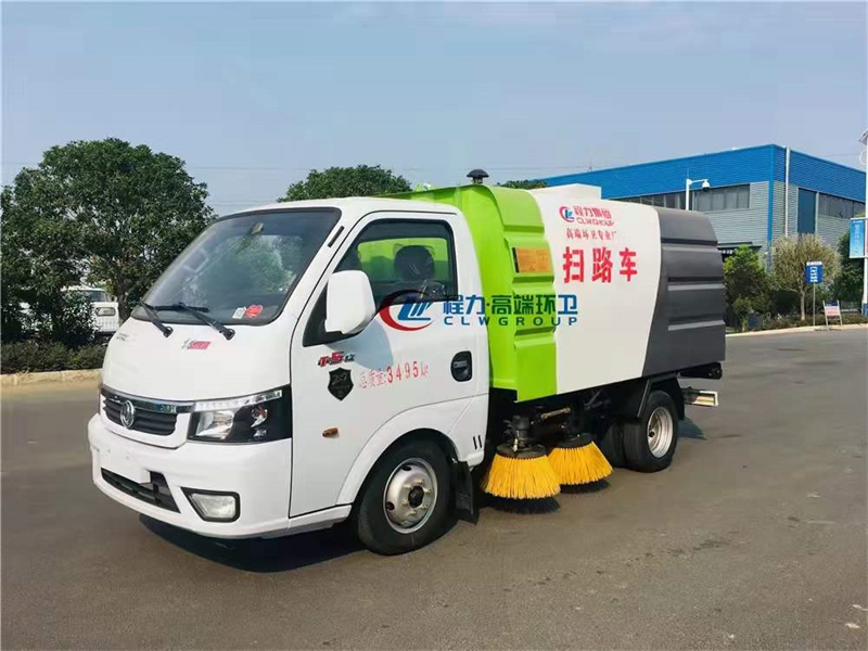 東風(fēng)逸途?國(guó)六最小掃路車 東風(fēng)逸途?國(guó)六最小掃路車