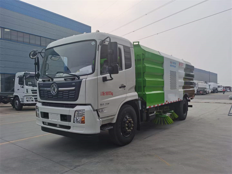 國(guó)六東風(fēng)12方天錦掃路車 國(guó)六東風(fēng)12方天錦掃路車
