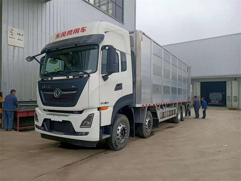 東風天龍465倉欄式豬車 東風天龍465倉欄式豬車