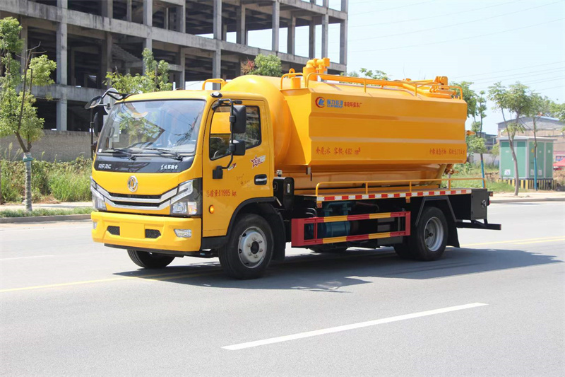5方程力東風(fēng)清洗吸污車 5方程力東風(fēng)清洗吸污車