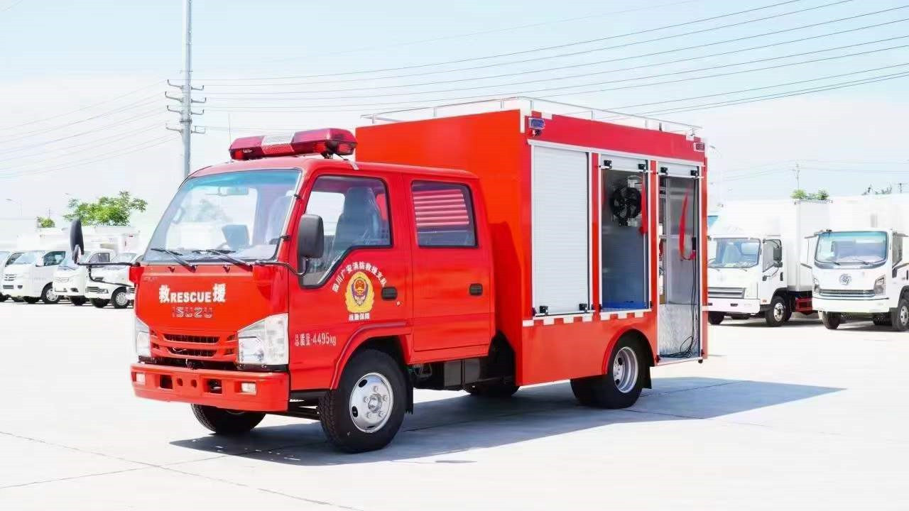 五十鈴雙排座消防救險車 五十鈴雙排座消防救險車