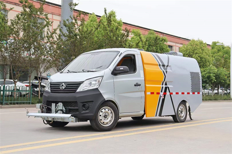 CLW5021TYHSC6長安路面養護車 CLW5021TYHSC6長安路面養護車