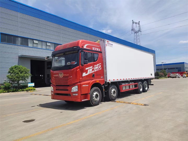 解放9.4米肉鉤冷藏車 解放9.4米肉鉤冷藏車