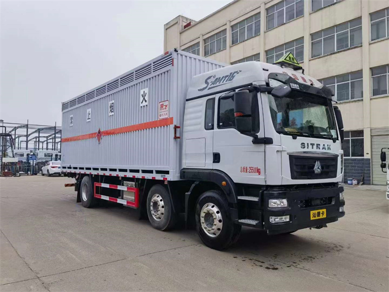重汽汕德卡6×2易燃?xì)怏w廂式運輸車 重汽汕德卡6×2易燃?xì)怏w廂式運輸車