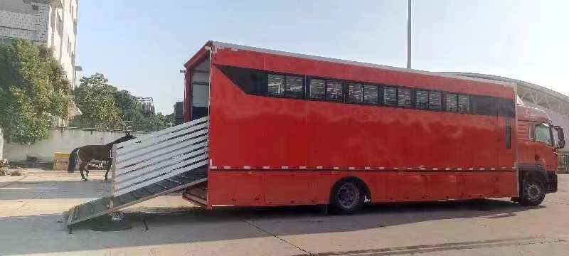 程力汽車陜汽德龍運馬車 程力汽車陜汽德龍運馬車
