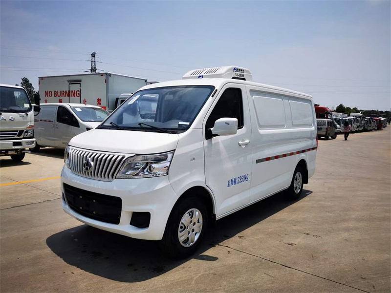 長安睿行M80面包冷藏車 長安睿行M80面包冷藏車